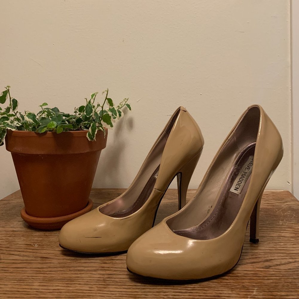 Steve Madden Nude Pump Stiletto Heels
